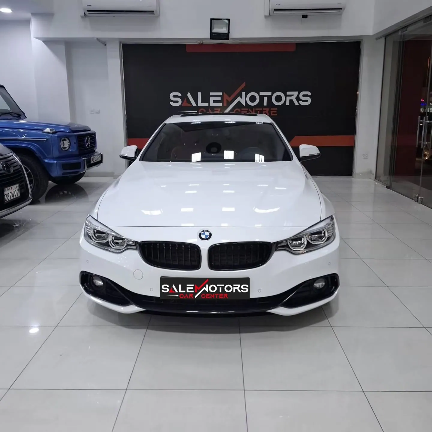 2014 BMW 435i Coupe, photograph 2 of 8