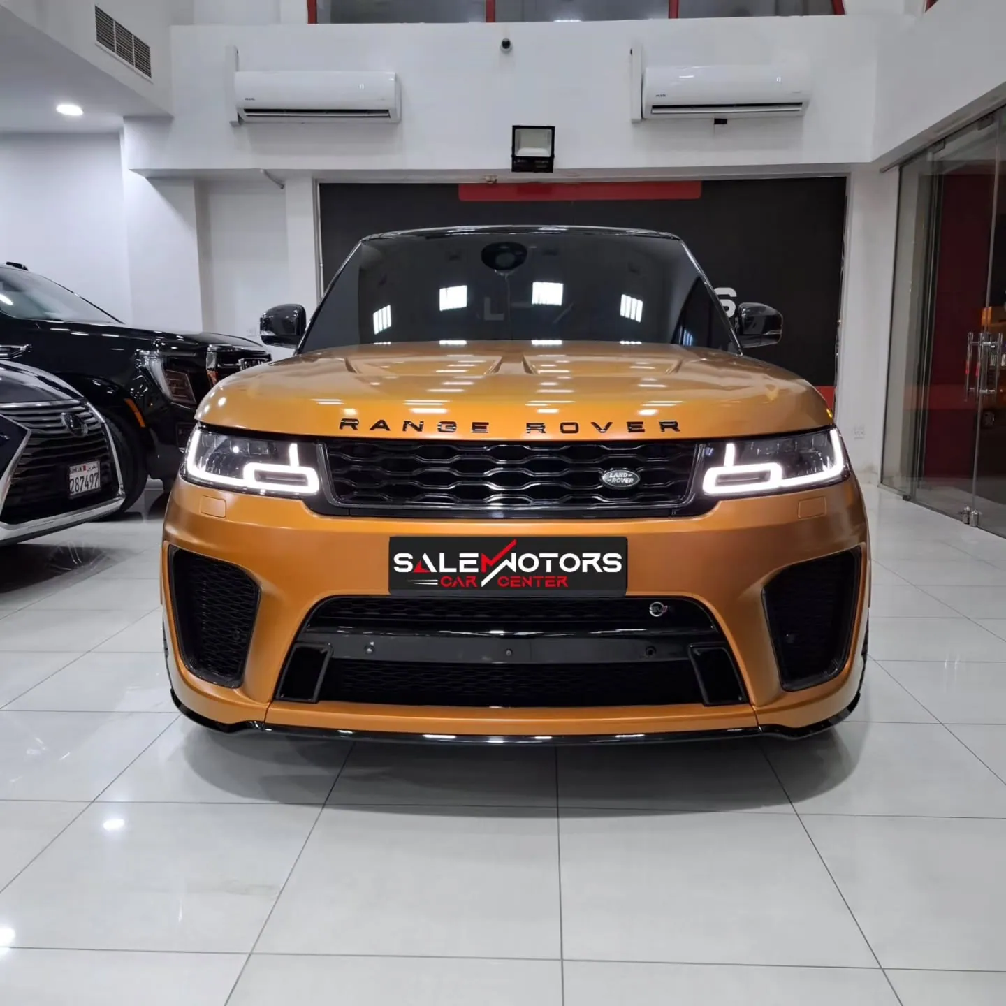 2019 Land Rover Range Rover Sport SVR, photograph 2 of 9